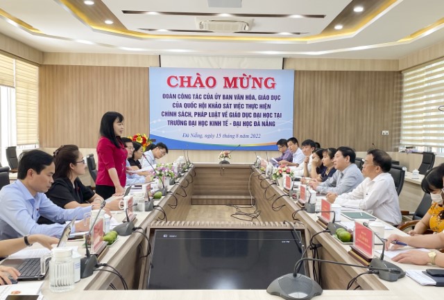 NHIỀU VƯỚNG MẮC TRONG TỰ CHỦ ĐẠI HỌC TẠI ĐÀ NẴNG